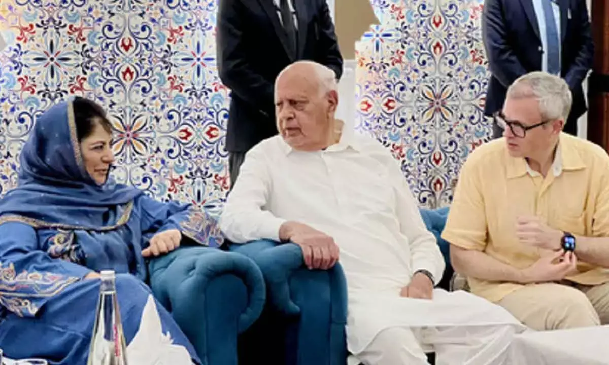 Omar vs Mehbooba - How Kashmirs Dynasts Flip On India And Pakistan