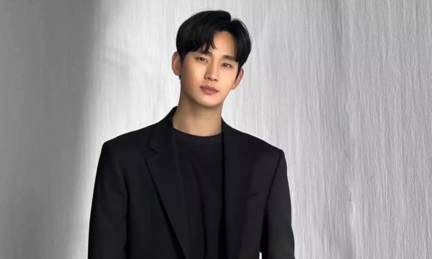 Reports suggest Kim Soo Hyun may be entangled in another legal case Reports suggest Kim Soo Hyun may be entangled in another legal case