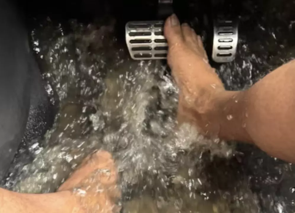 Bengaluru’s Flood Woes Go Viral: Social media post jokes about making homes and cars ‘IP67’ water-resistant Bengaluru’s Flood Woes Go Viral: Social media post jokes about making homes and cars ‘IP67’ water-resistant