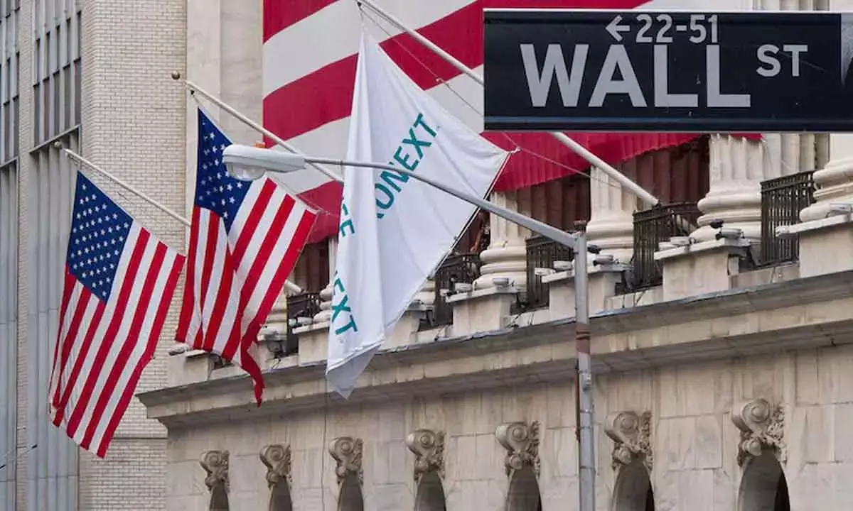 Asian Shares Slip As US Wall St tumbles on debt woes