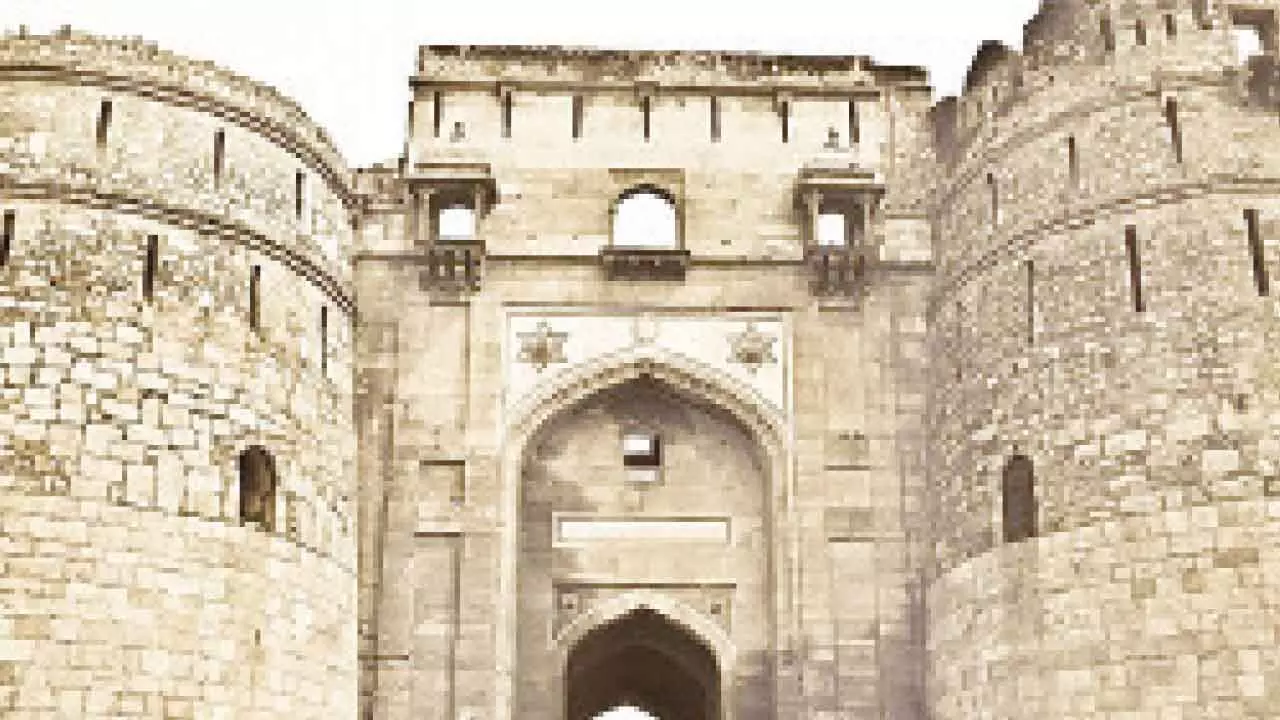 Surat Rediscovering Its Past Glory, Identity Surat Rediscovering Its Past Glory, Identity