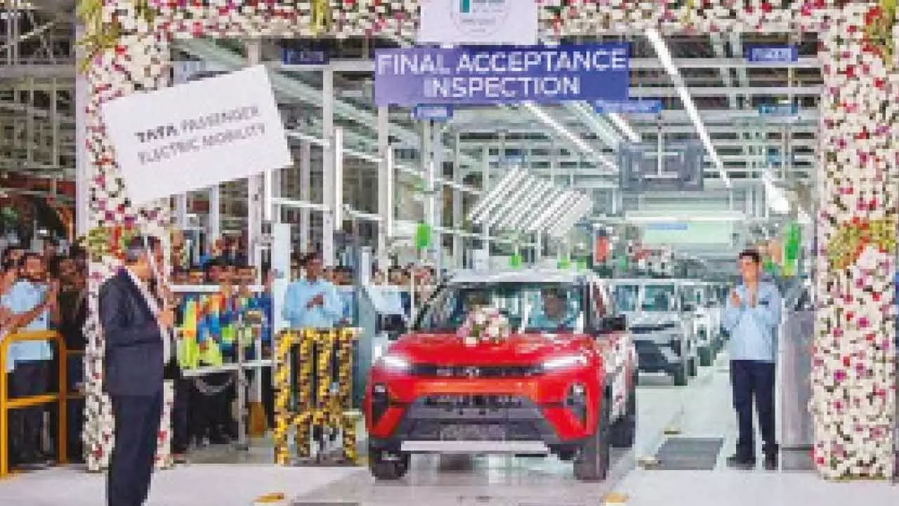 Tata Motors PV Sales Growth Likely To Be In Low Single-Digit In FY26 Tata Motors PV Sales Growth Likely To Be In Low Single-Digit In FY26