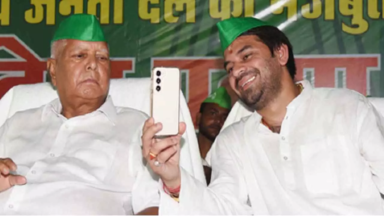 Lalu expels son Tej Pratap from RJD