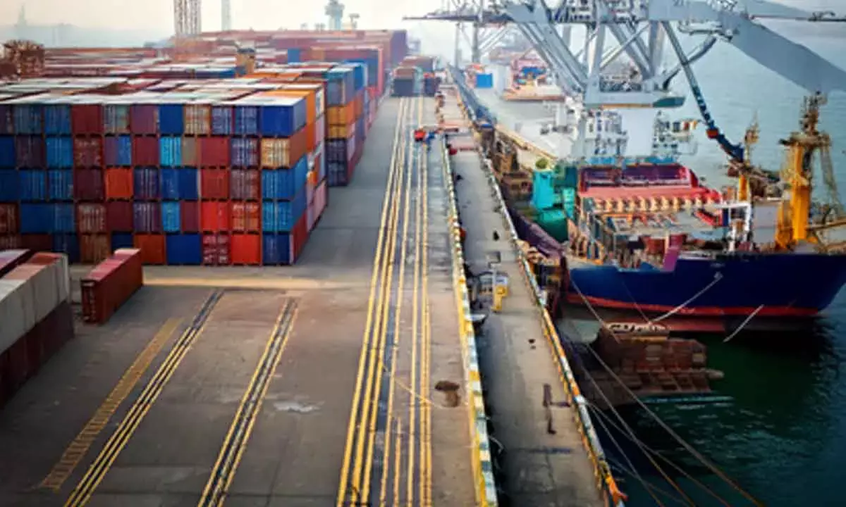 Exports Likely To Reach $1 Trn In FY26