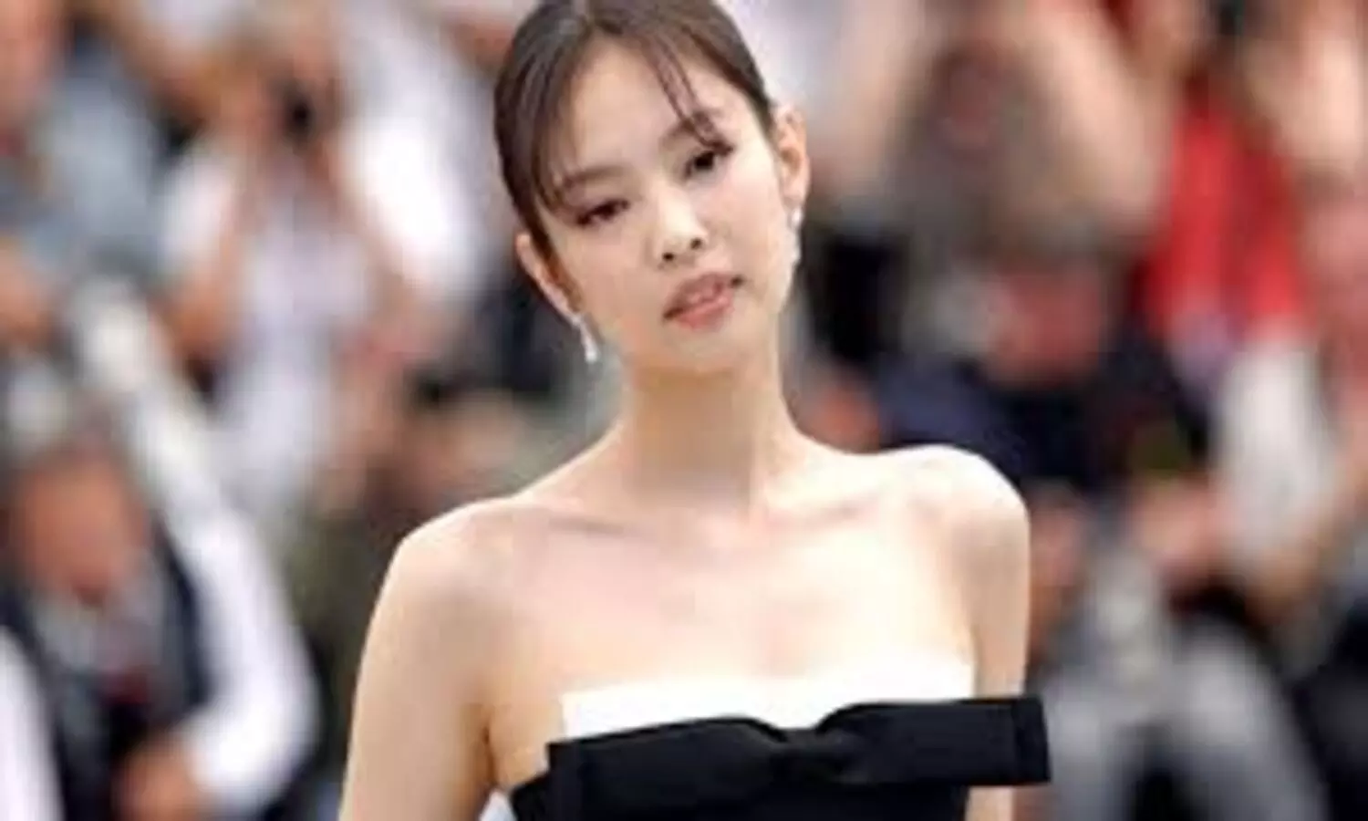 BLACKPINKs Jennie Linked to Allegations on Podcast Platform BLACKPINKs Jennie Linked to Allegations on Podcast Platform