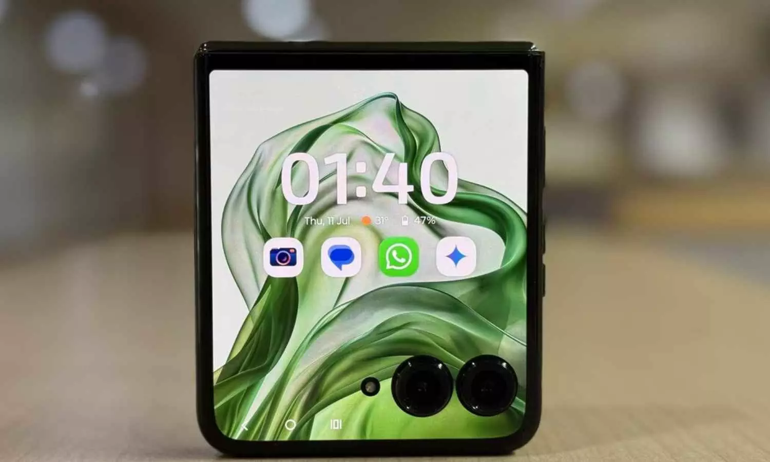 Motorola Razr 60 Launched in India: Price, Specs, Features & Comparison with Flagships 2025 Motorola Razr 60 Launched in India: Price, Specs, Features & Comparison with Flagships 2025