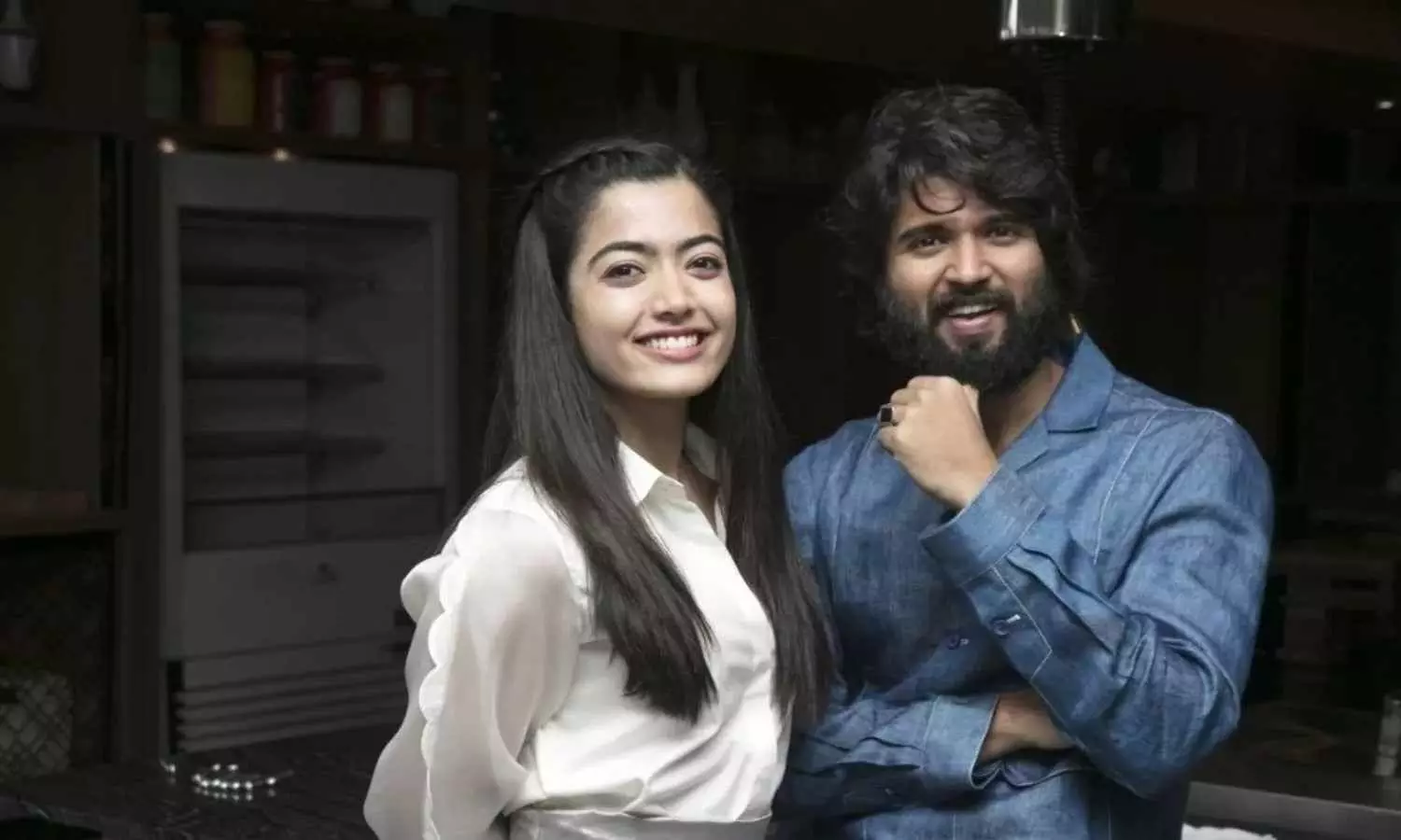 Rashmika Mandanna’s Subtle Hints Spark Buzz Is Vijay Deverakonda Truly ‘ Irreplaceable’? Rashmika Mandanna’s Subtle Hints Spark Buzz Is Vijay Deverakonda Truly ‘ Irreplaceable’?