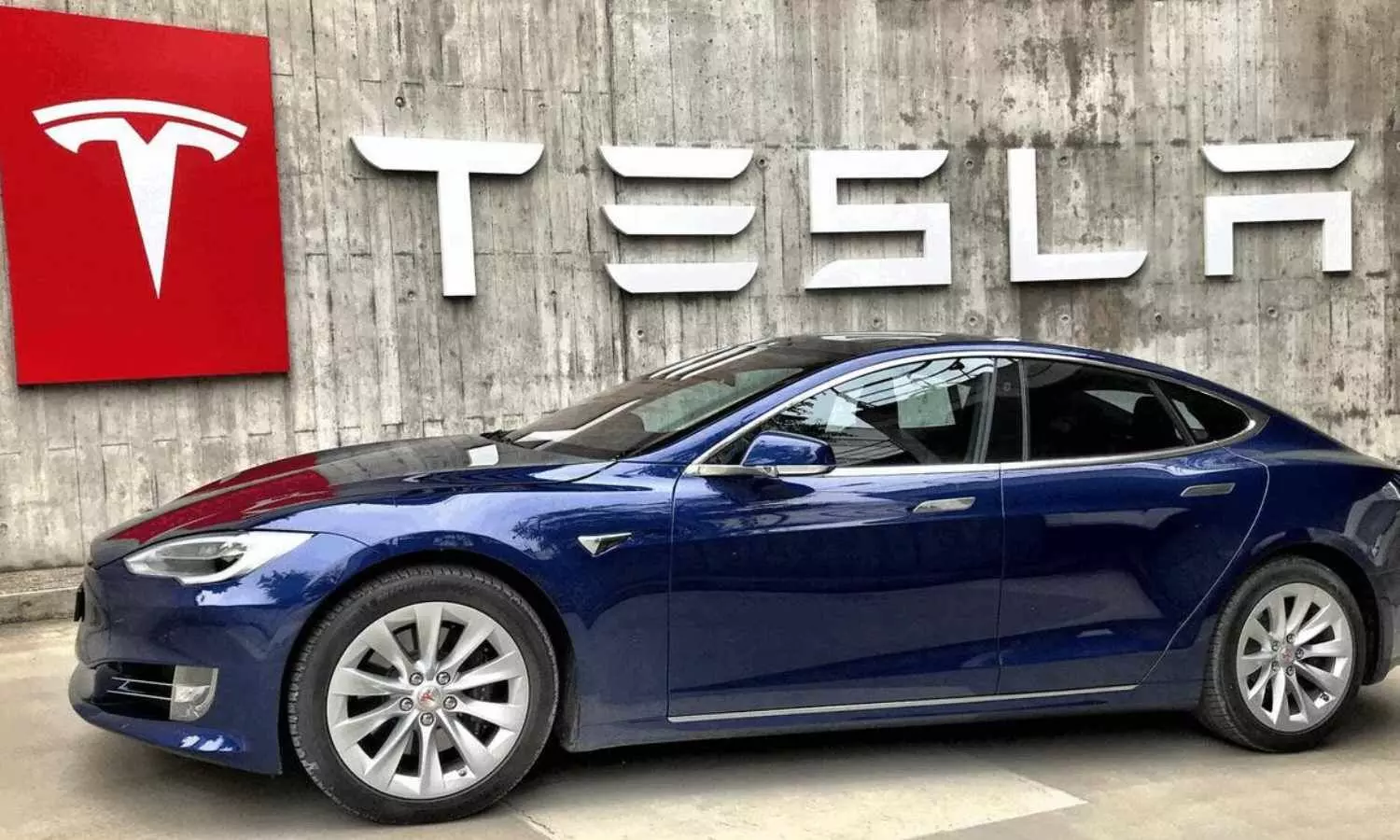 Tesla Shares Soar 2% After Musk Ends His DOGE Chapter Tesla Shares Soar 2% After Musk Ends His DOGE Chapter