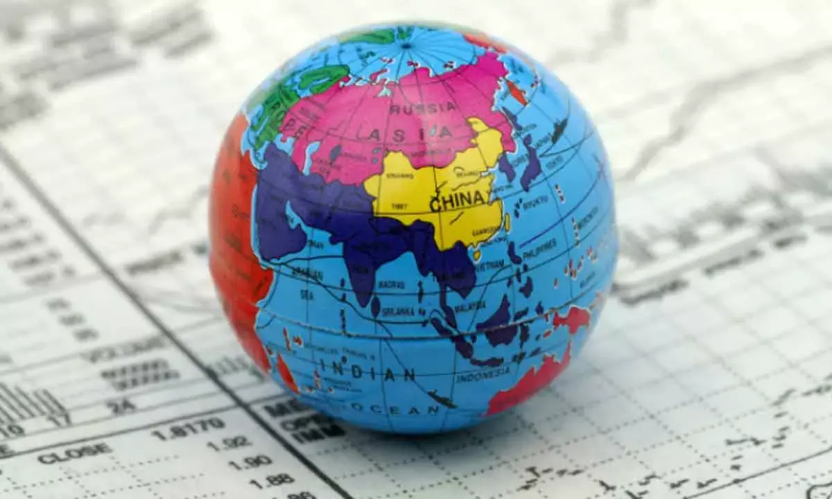 Global Shares Mixed Amid Renewed Tariff Worries