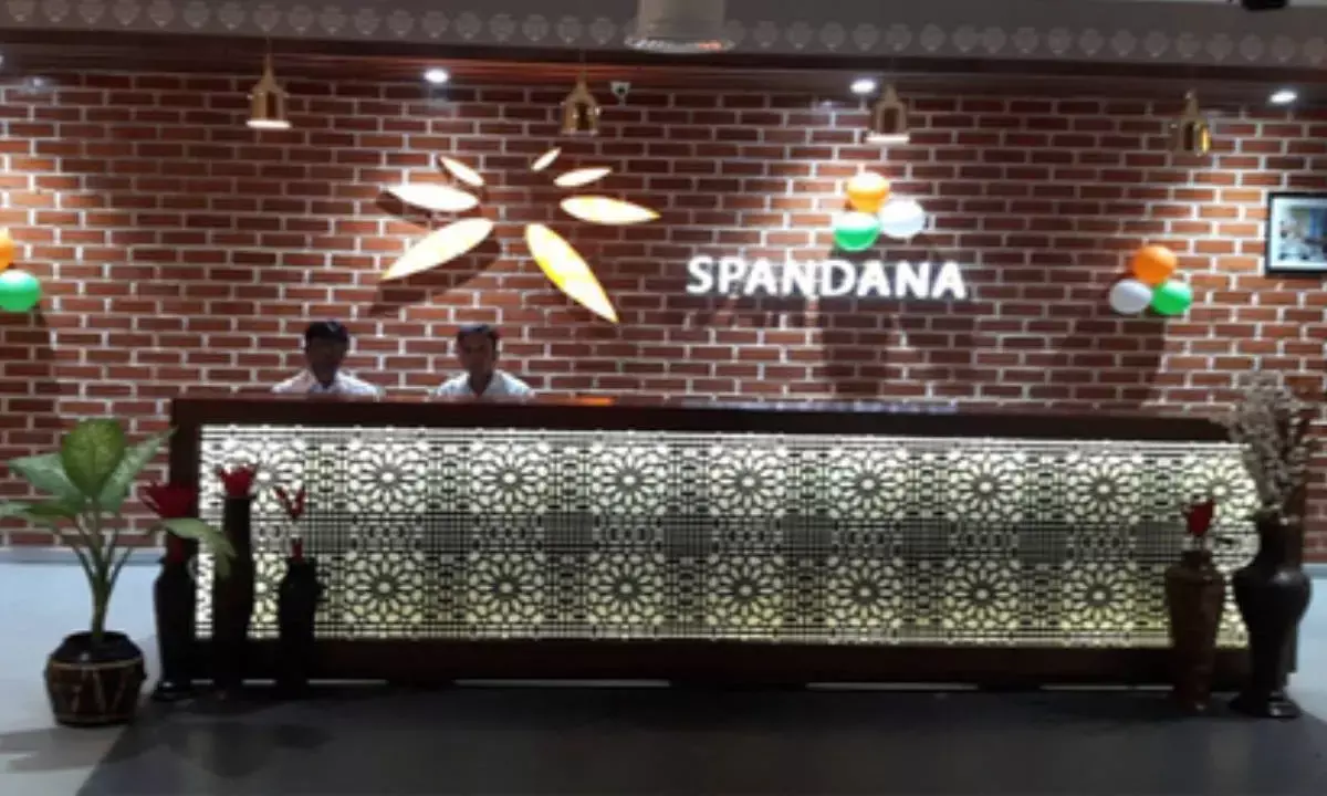 Microfinance firm Spandana Sphoorty suffers Rs 434 crore loss in Q4, revenue drops 38 pc