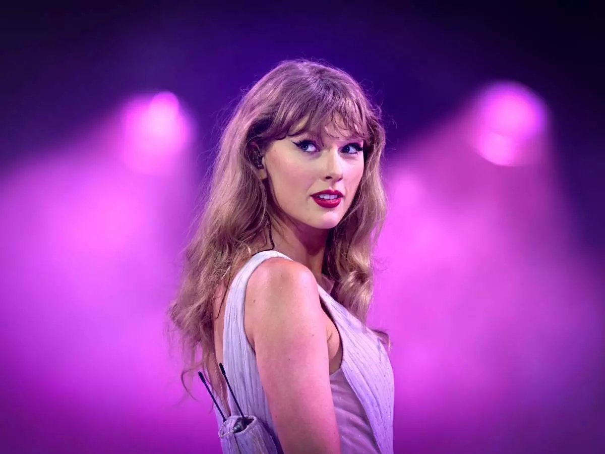 Taylor Swift Reclaims Rights to Her First Six Albums: “You Belong With Me” Takes on New Meaning Taylor Swift Reclaims Rights to Her First Six Albums: “You Belong With Me” Takes on New Meaning