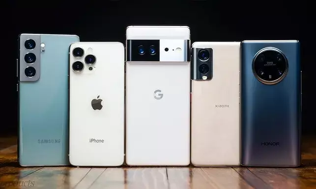 Top 5 Camera Phones in India for Content Creators in 2025: Premium Features and Best Value Picks Top 5 Camera Phones in India for Content Creators in 2025: Premium Features and Best Value Picks