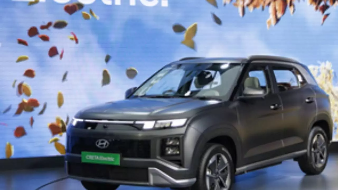 Above-average monsoon drives rural demand for Indian automobile sector: HSBC Above-average monsoon drives rural demand for Indian automobile sector: HSBC