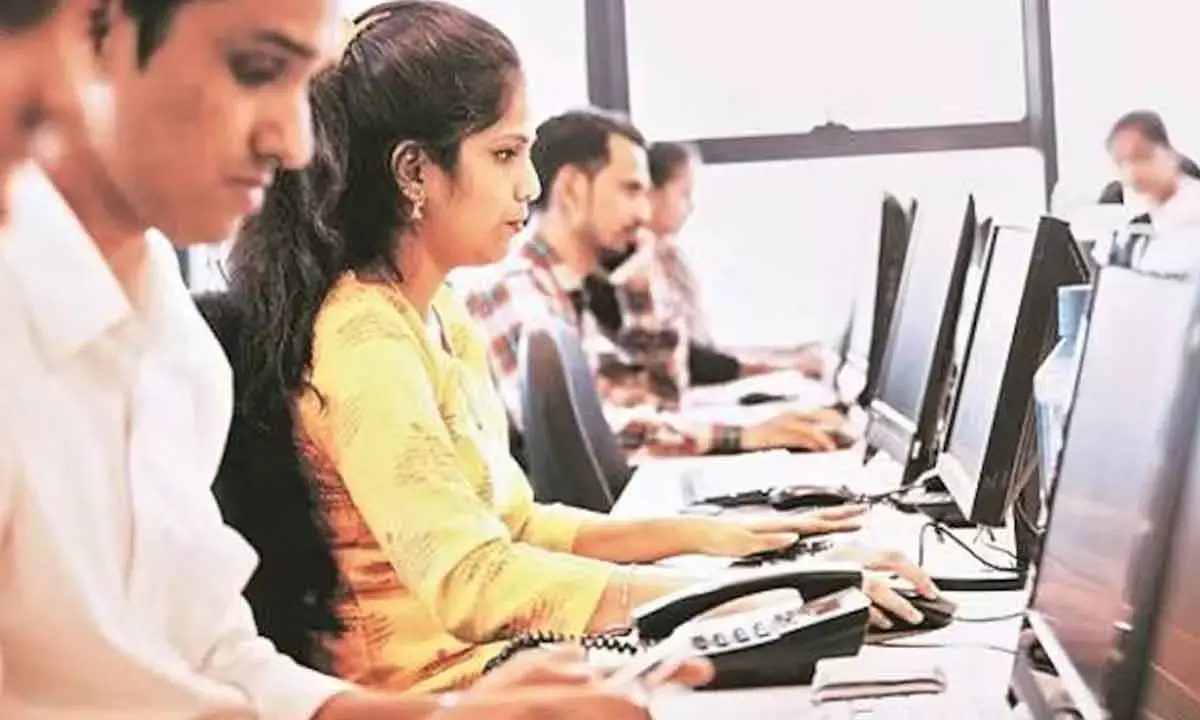 Indian IT Firms Should Consider Paying More For Junior Employees