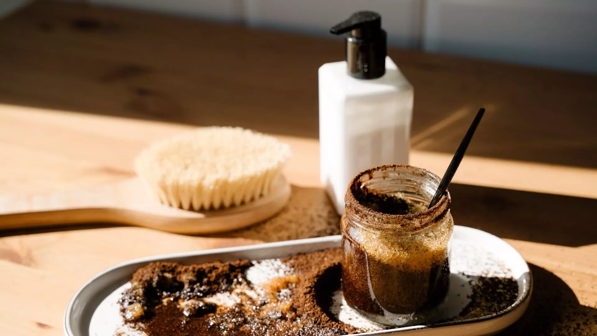 Say Goodbye to Dull Skin with These 8 Easy DIY Exfoliating Body Scrubs Say Goodbye to Dull Skin with These 8 Easy DIY Exfoliating Body Scrubs