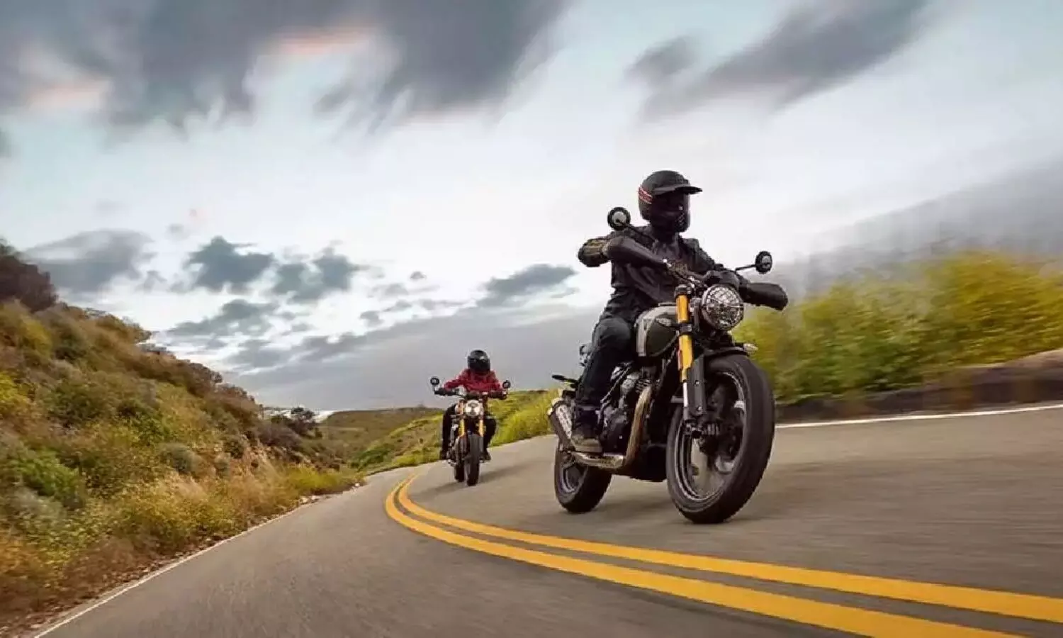 Triumph And KTM’s 400CC Bikes Now Available With 10 Years Of Manufacturer Warranty- Here’s How You Can Avail It! Triumph And KTM’s 400CC Bikes Now Available With 10 Years Of Manufacturer Warranty- Here’s How You Can Avail It!