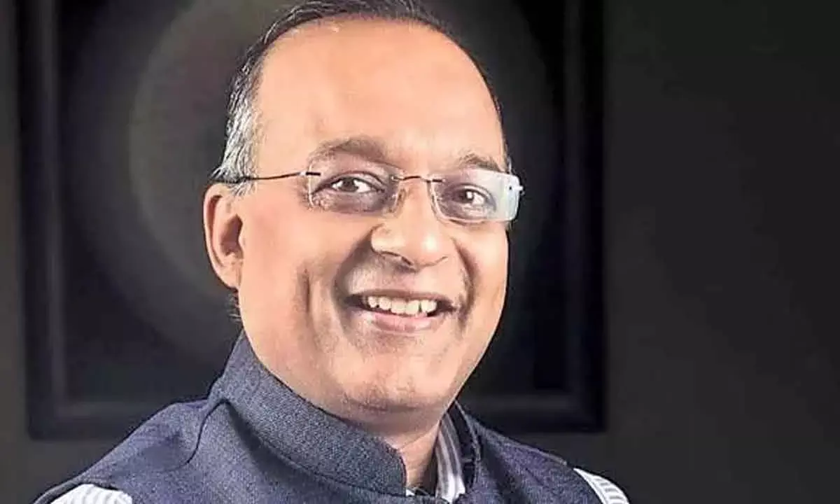 HDFC Bank Refutes Charges Against MD