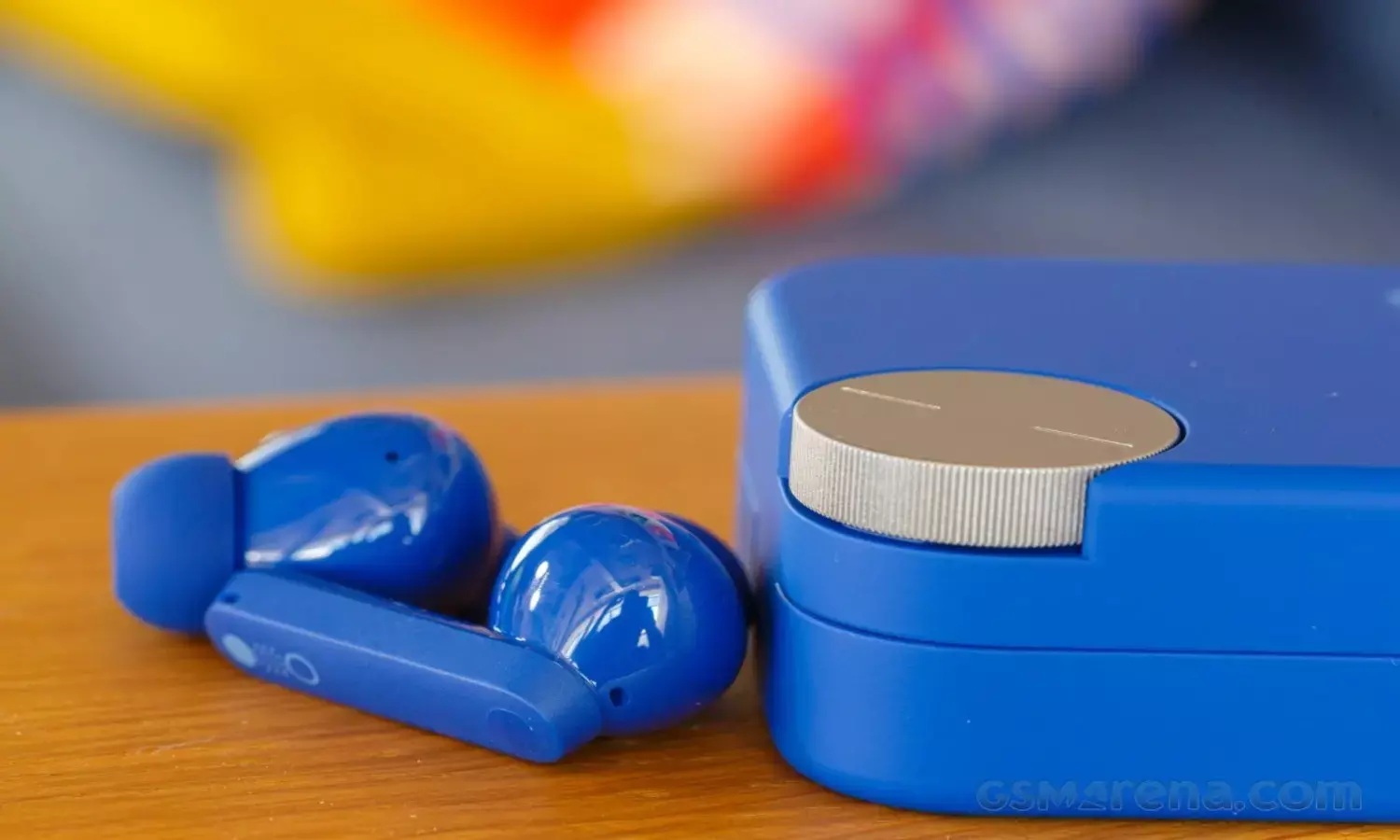 CMF Buds 2 vs Buds 2 Plus: Why Cheaper Sounds Better