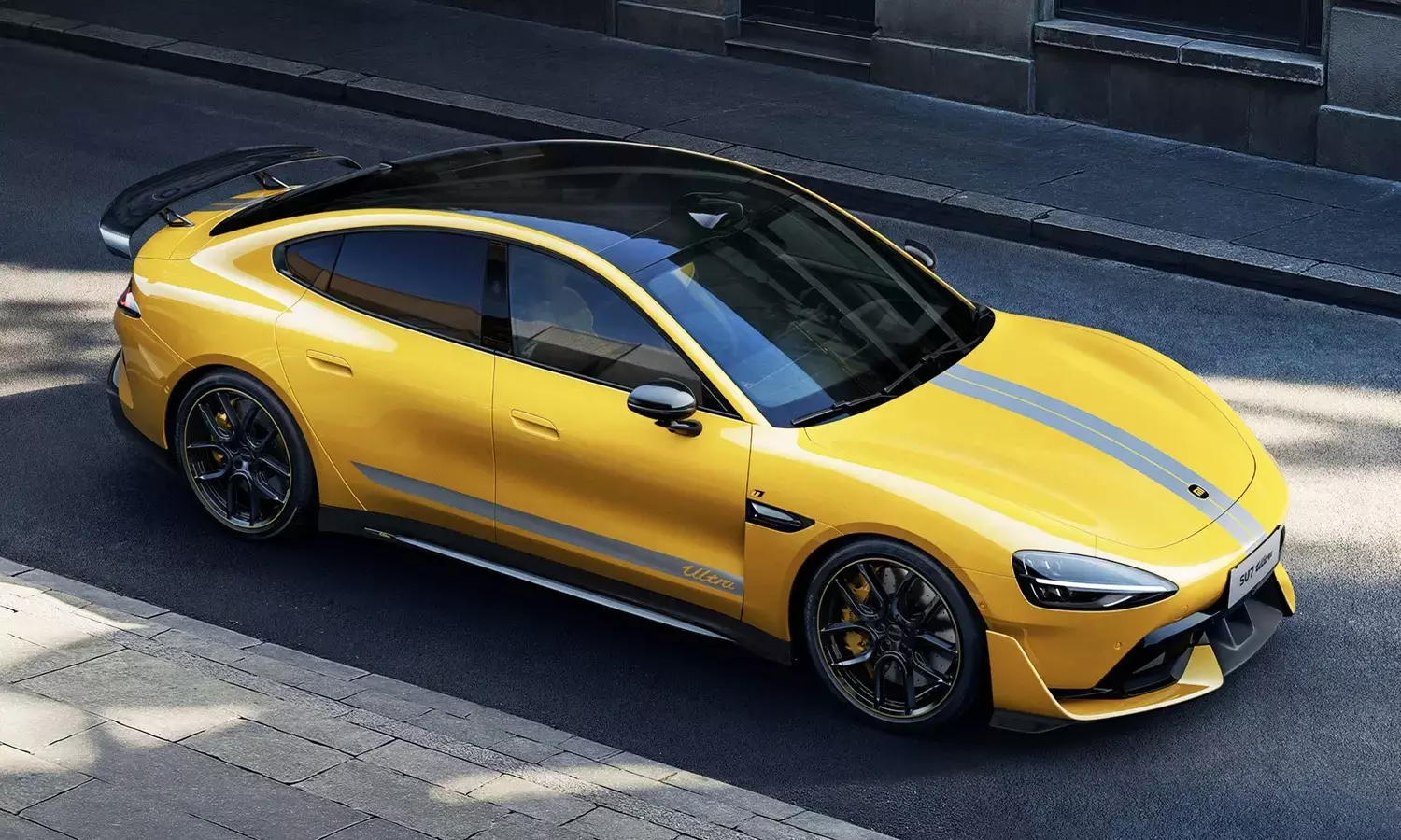 Xiaomi SU7 Ultra Now Playable in Gran Turismo 7 on PS5