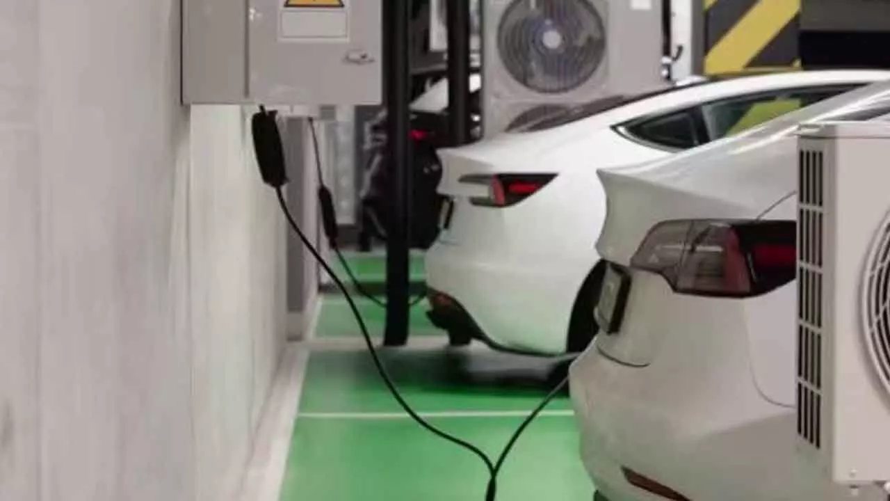 EV Market Share Accelerates Past 4% EV Market Share Accelerates Past 4%