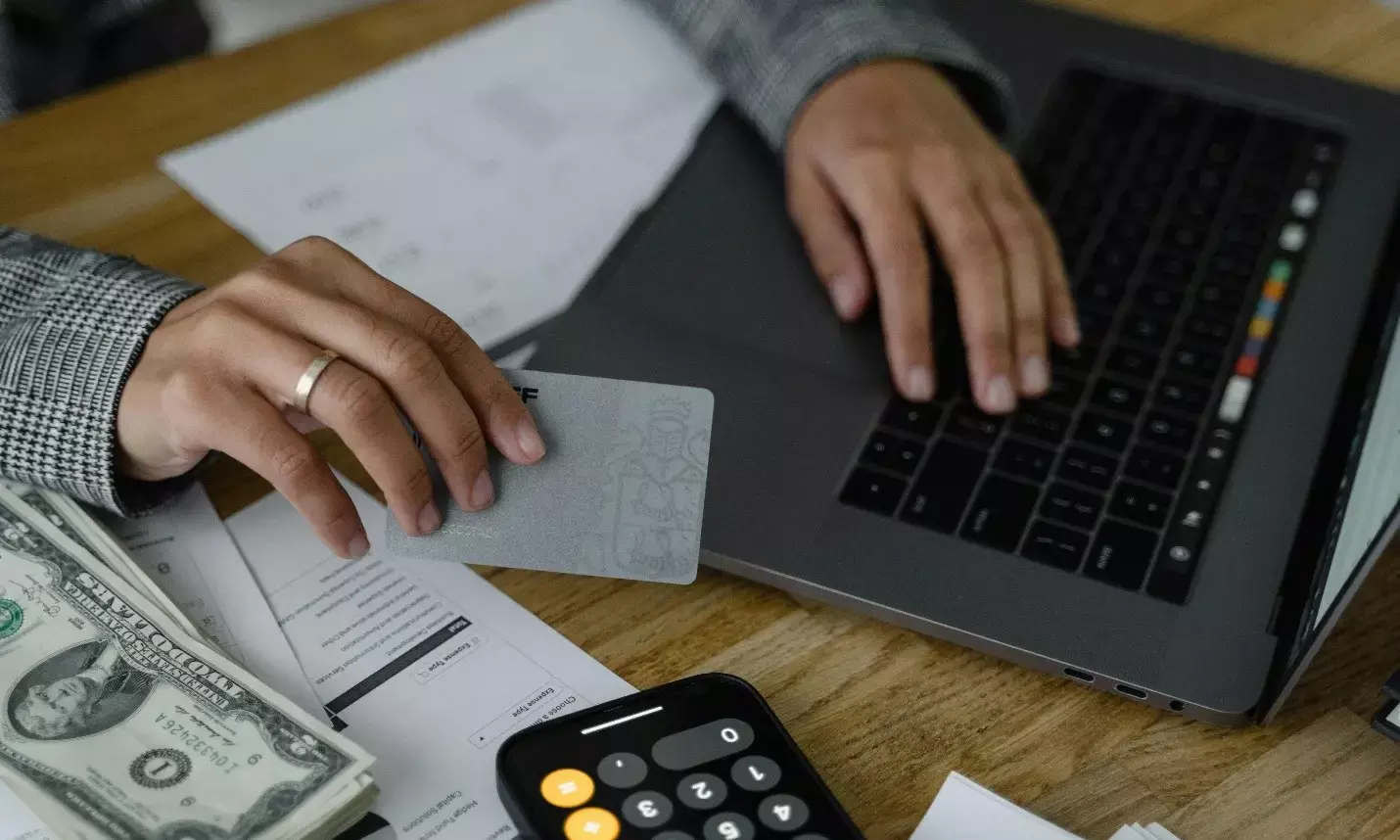 Understanding How Digital Banking Works Behind the Scenes