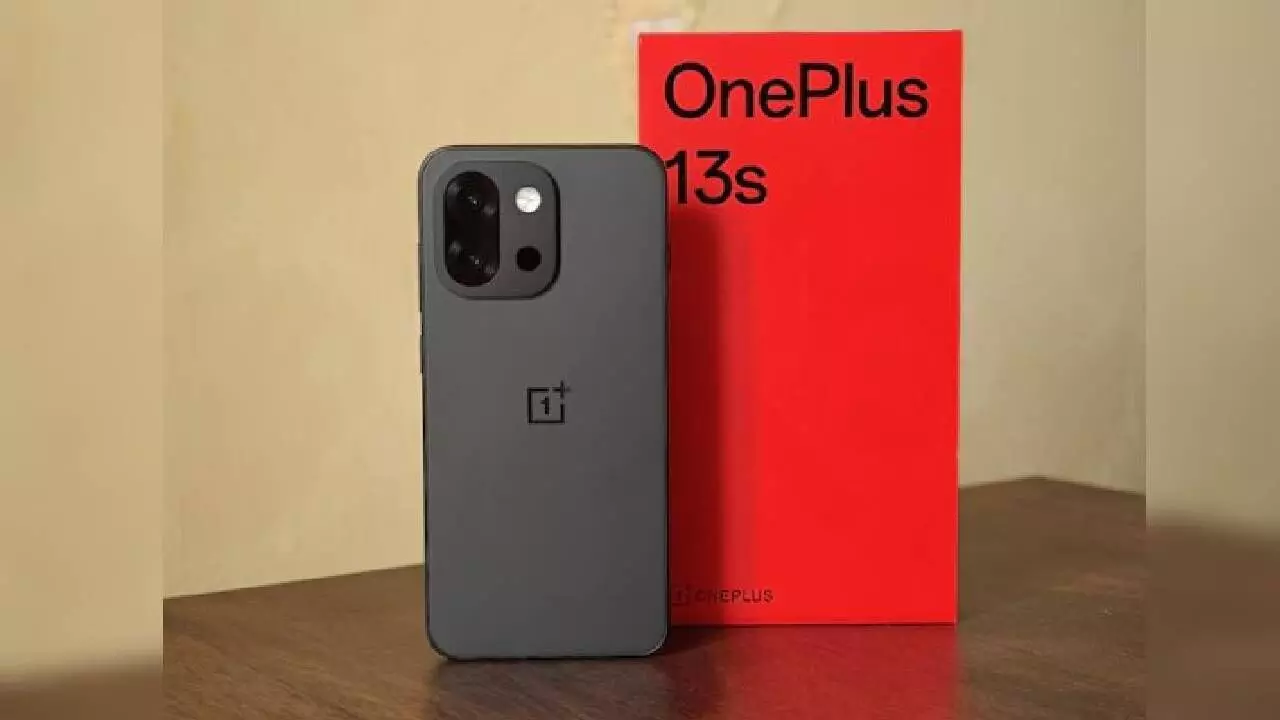 OnePlus 13s Launches in India: Compact Flagship with Snapdragon 8 Elite, AI ‘Plus Key’, and 50 MP Camera OnePlus 13s Launches in India: Compact Flagship with Snapdragon 8 Elite, AI ‘Plus Key’, and 50 MP Camera