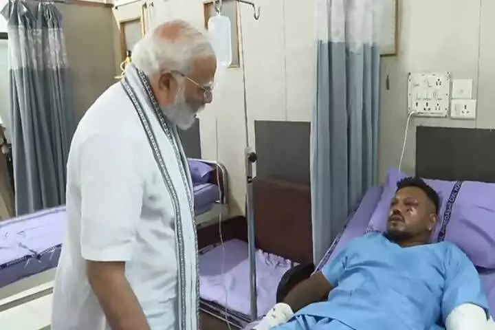 PM Modi Meets Lone Survivor of Air India Crash, Reviews Situation at Ahmedabad Hospital