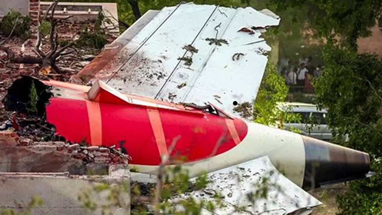 Ahmedabad Crash: Both Black Boxes Recovered as Probe Targets Engines, Flaps & Gear Ahmedabad Crash: Both Black Boxes Recovered as Probe Targets Engines, Flaps & Gear