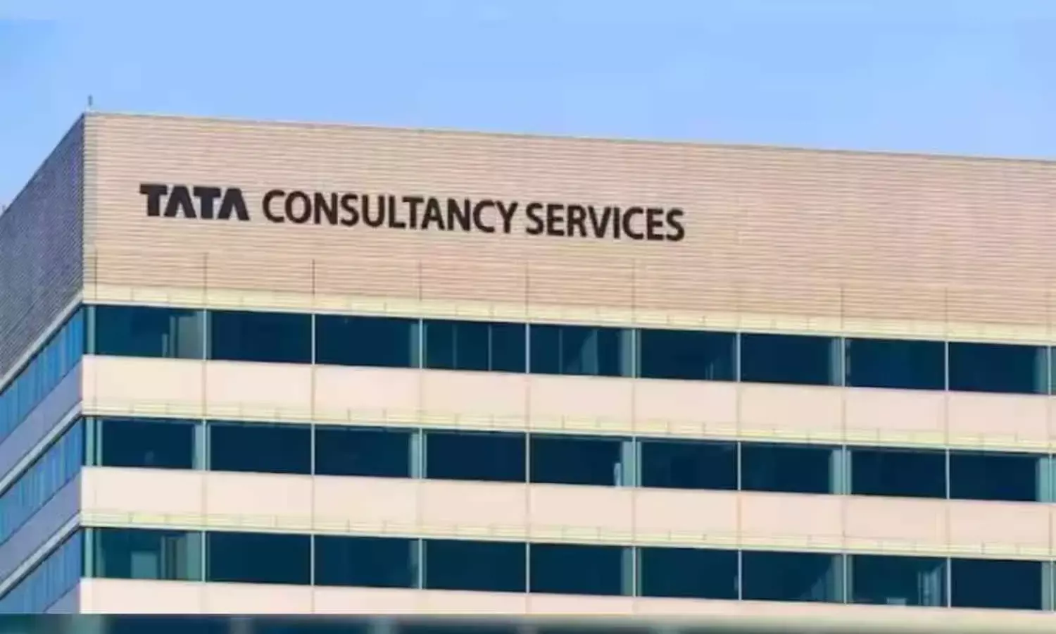 Land for TCS, CTS for 99 paise a move to bring mega investors to AP