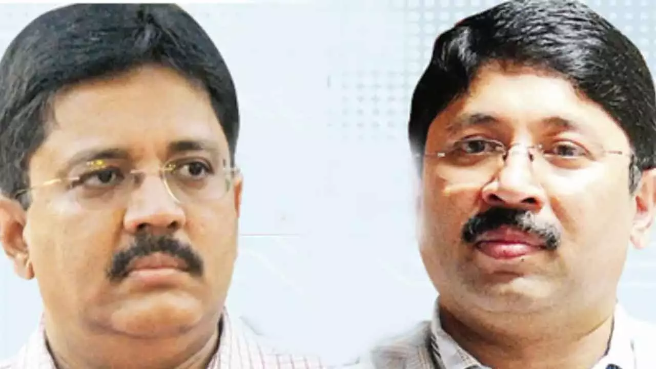 Sun Group Family Feud: Dayanidhi Maran Alleges Kalanithis Fraudulent Takeover of Media Empire Sun Group Family Feud: Dayanidhi Maran Alleges Kalanithis Fraudulent Takeover of Media Empire