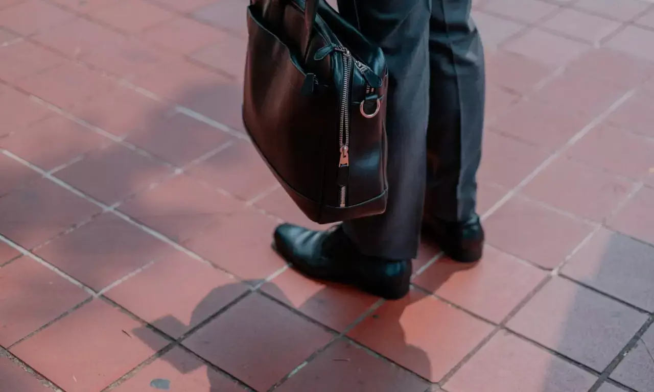 The Rise of Eco-Luxury Cleaning: Why VANA PUREs 100% Natural Brushes Deserve a Place in Every Household