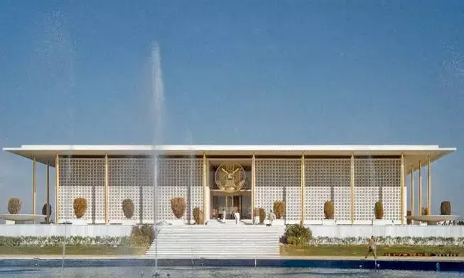 US Embassy Advises Student Visa Applicants to Make Social Media Profiles Public for Vetting