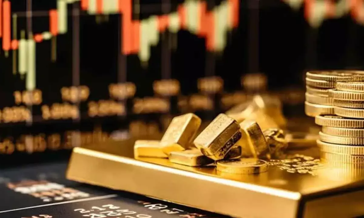 Gold Shines Brighter as Geopolitical Tensions Ease and Dollar Dips