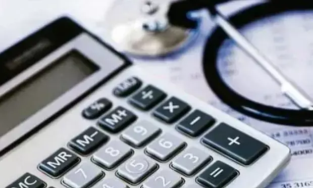 Why Every Indian Family Should Use a Health Insurance Calculator Before Buying?