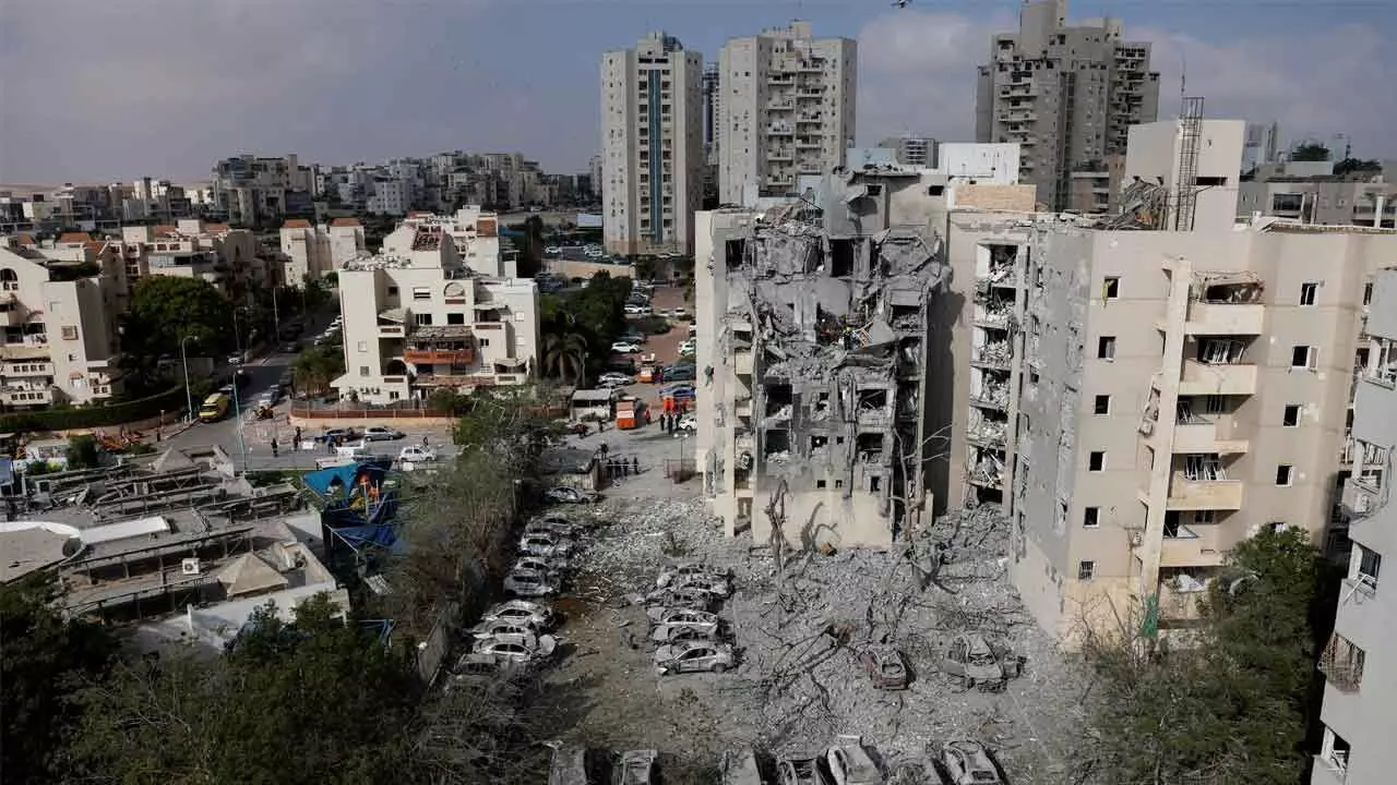 Middle East Tensions Ease: Fragile Ceasefire Holds Between Israel and Iran Amidst Nuclear Program Doubts Middle East Tensions Ease: Fragile Ceasefire Holds Between Israel and Iran Amidst Nuclear Program Doubts