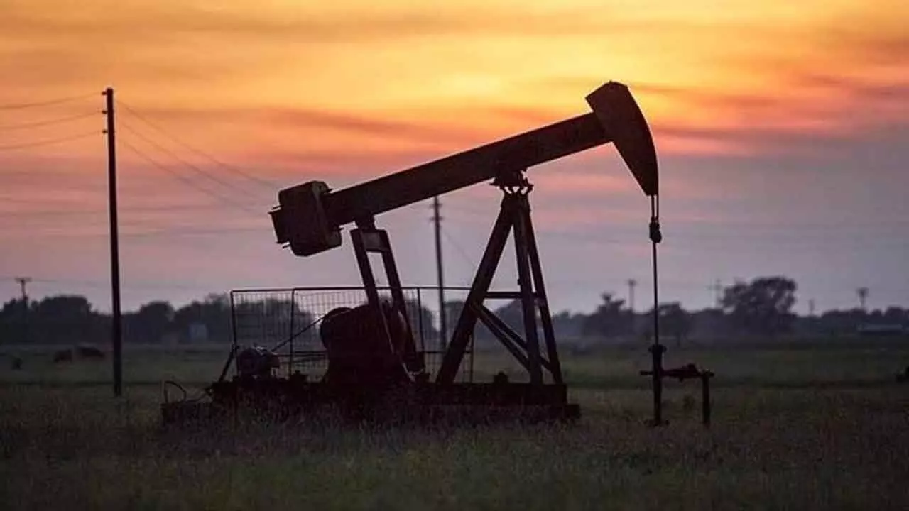 Oil Prices Edge Up as Traders Weigh Fragile Iran-Israel Ceasefire Against Supply Stability Oil Prices Edge Up as Traders Weigh Fragile Iran-Israel Ceasefire Against Supply Stability