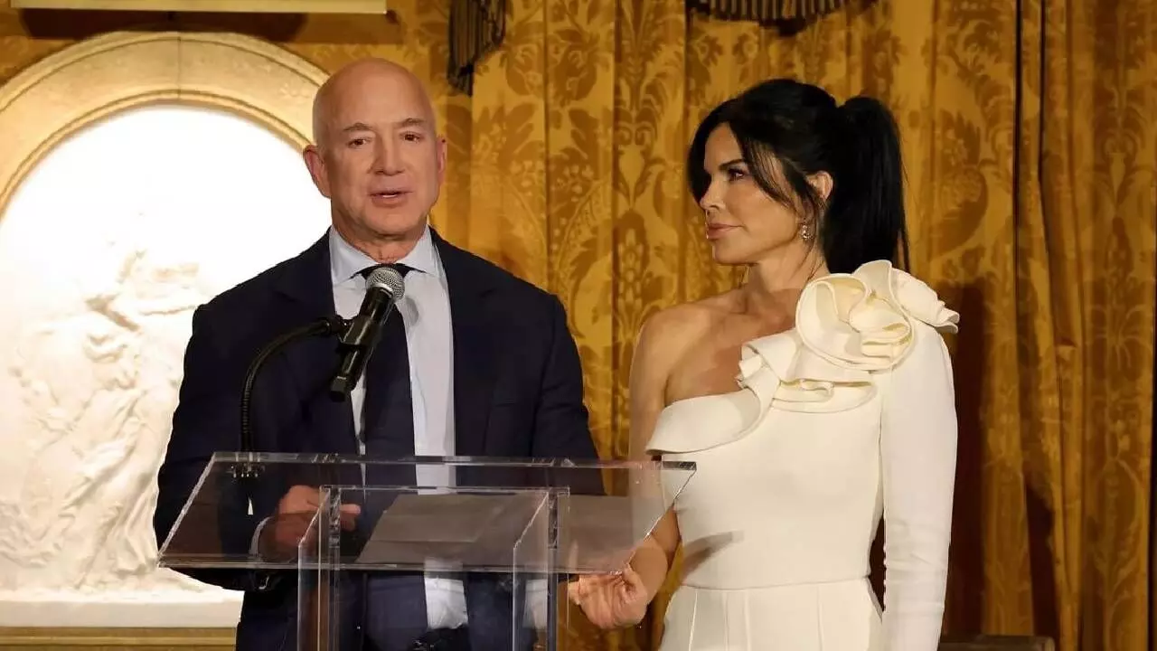Jeff Bezos and Lauren Sánchez Tie the Knot in Lavish, Three‑Day Venice Celebration Jeff Bezos and Lauren Sánchez Tie the Knot in Lavish, Three‑Day Venice Celebration