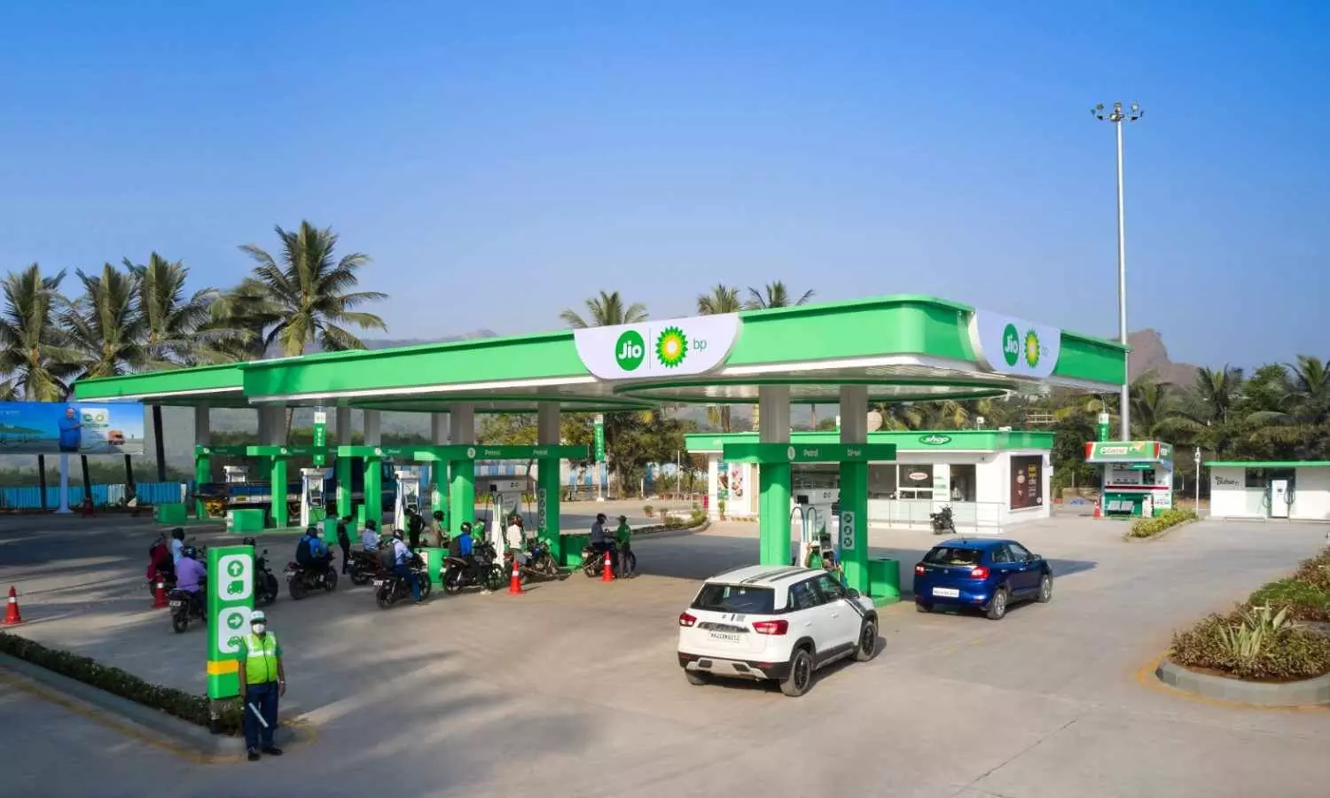 Adani Total Gas and Jio-bp Partner to Cross-Sell Fuels Across India Adani Total Gas and Jio-bp Partner to Cross-Sell Fuels Across India