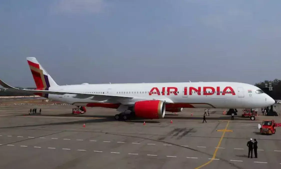 Air India Flight Returns to Mumbai After Burning Smell Detected in Cabin; Alternate Aircraft Deployed Air India Flight Returns to Mumbai After Burning Smell Detected in Cabin; Alternate Aircraft Deployed