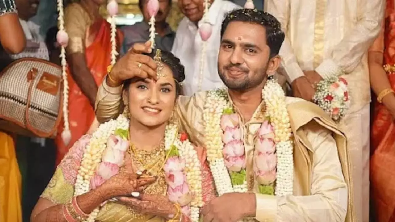 Tamil Nadu Bride Dies by Suicide After Lavish Rs 2.5 Cr Wedding Amid Dowry Abuse Allegations Tamil Nadu Bride Dies by Suicide After Lavish Rs 2.5 Cr Wedding Amid Dowry Abuse Allegations