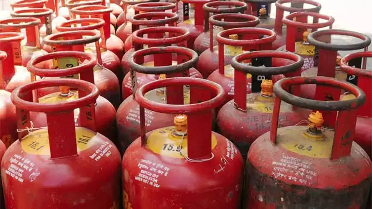 Commercial LPG Cylinder Prices Cut by Rs 58.50 from July 1; Domestic LPG Prices Unchanged Commercial LPG Cylinder Prices Cut by Rs 58.50 from July 1; Domestic LPG Prices Unchanged