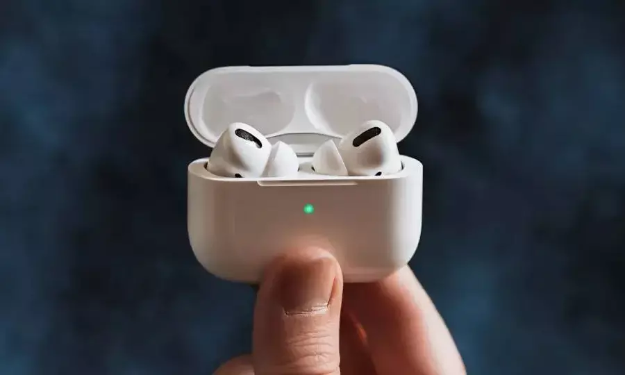 From Dubai to Pakistan: iPhone Tracking Helps Recover Lost AirPods Amid Controversy Involving India