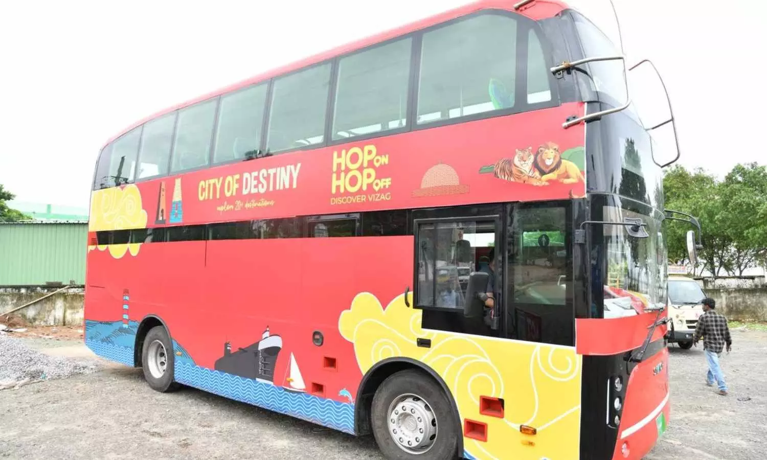 Trial run of double-decker buses launched Trial run of double-decker buses launched
