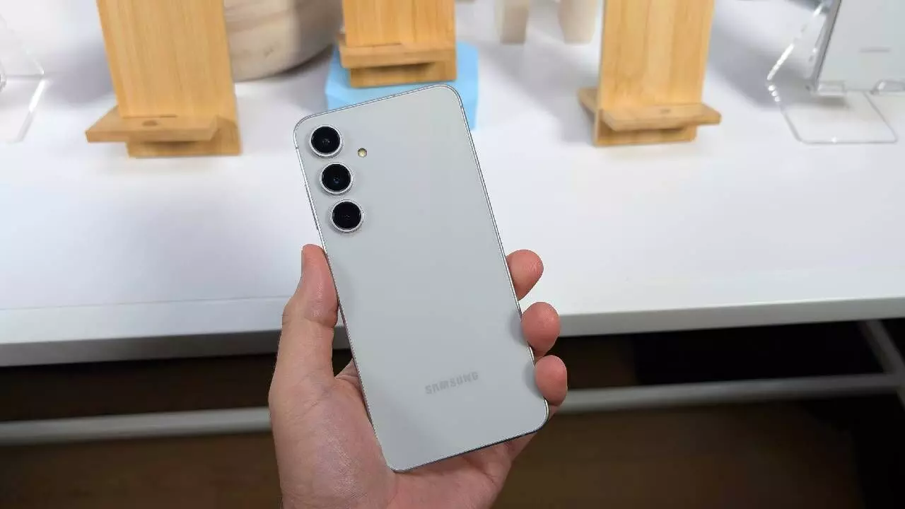 Samsung Galaxy S25 FE Leak: Specs, Pricing & Launch Timeline Revealed Samsung Galaxy S25 FE Leak: Specs, Pricing & Launch Timeline Revealed