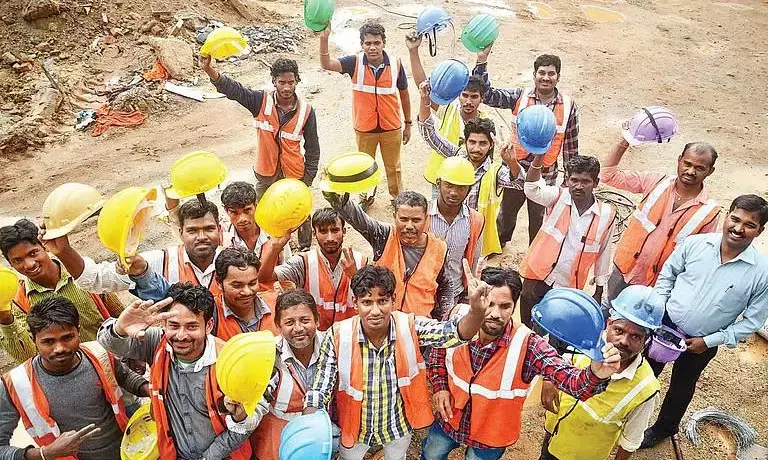 Telangana Approves 10-Hour Workdays for Commercial Establishments Under Ease of Doing Business Push