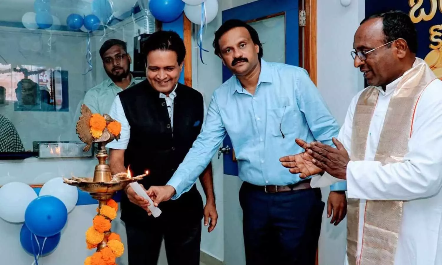 Muthoot Gold Point Centre opened in Guntur Muthoot Gold Point Centre opened in Guntur