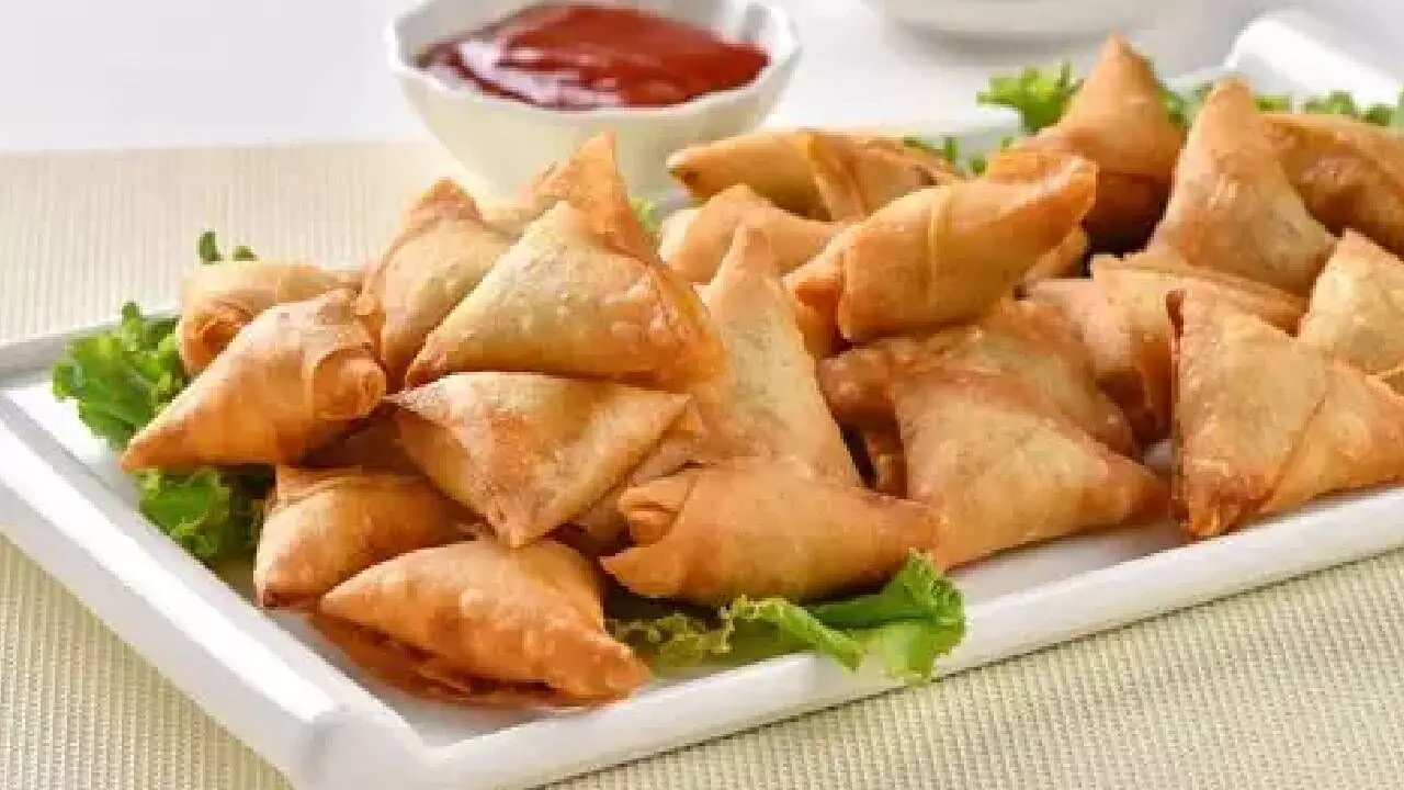 Indian Snacks Like Jalebi, Samosa May Soon Carry Cigarette-Like Health Warnings: FSSAI Proposal