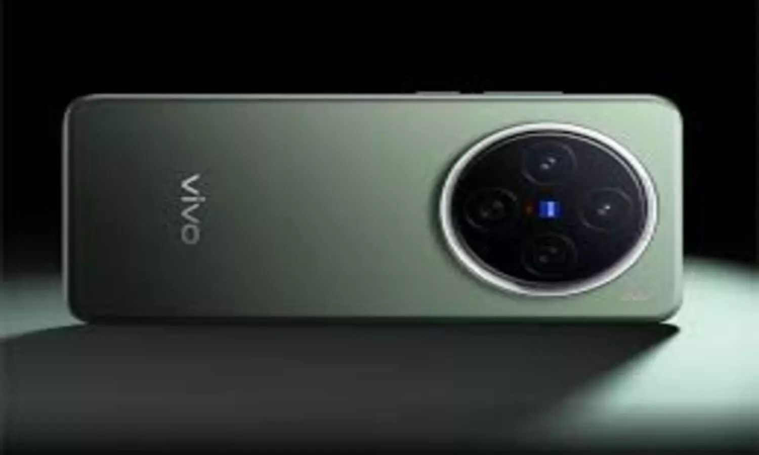 vivo X300 Series to Debut in October With Triple Camera Setup vivo X300 Series to Debut in October With Triple Camera Setup