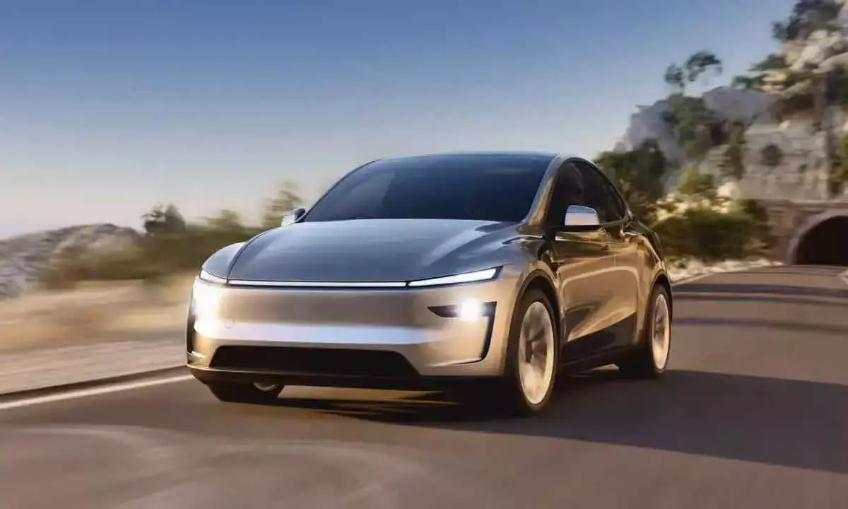 Dear Elon Bhai, Whats With the Tax-La? Indians React with Memes to Teslas High Prices