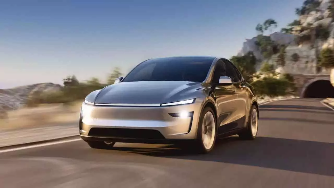 Dear Elon Bhai, Whats With the Tax-La? Indians React with Memes to Teslas High Prices